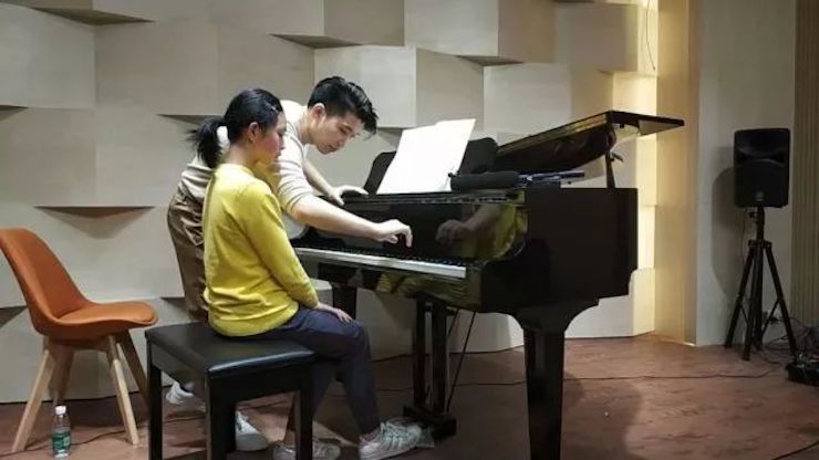 【报道】20189001cc金沙以诚为本艺术家鲍释贤钢琴独奏音乐会-增城站圆满落幕
