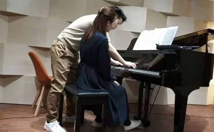 【报道】20189001cc金沙以诚为本艺术家鲍释贤钢琴独奏音乐会-增城站圆满落幕