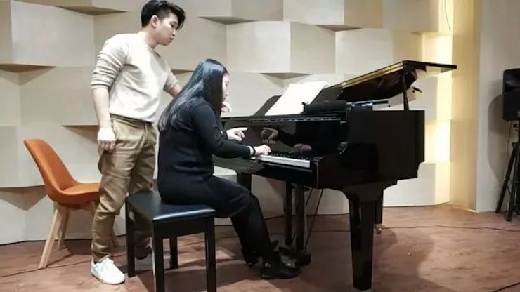 【报道】20189001cc金沙以诚为本艺术家鲍释贤钢琴独奏音乐会-增城站圆满落幕